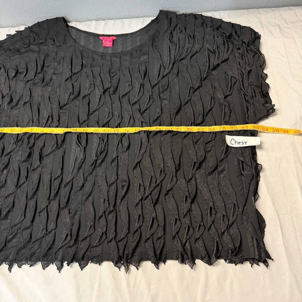 Sunny Leigh Woman 3X Black Textured Ruffle Short Sleeve Top Flapper Retro Gothic - Picture 6 of 11